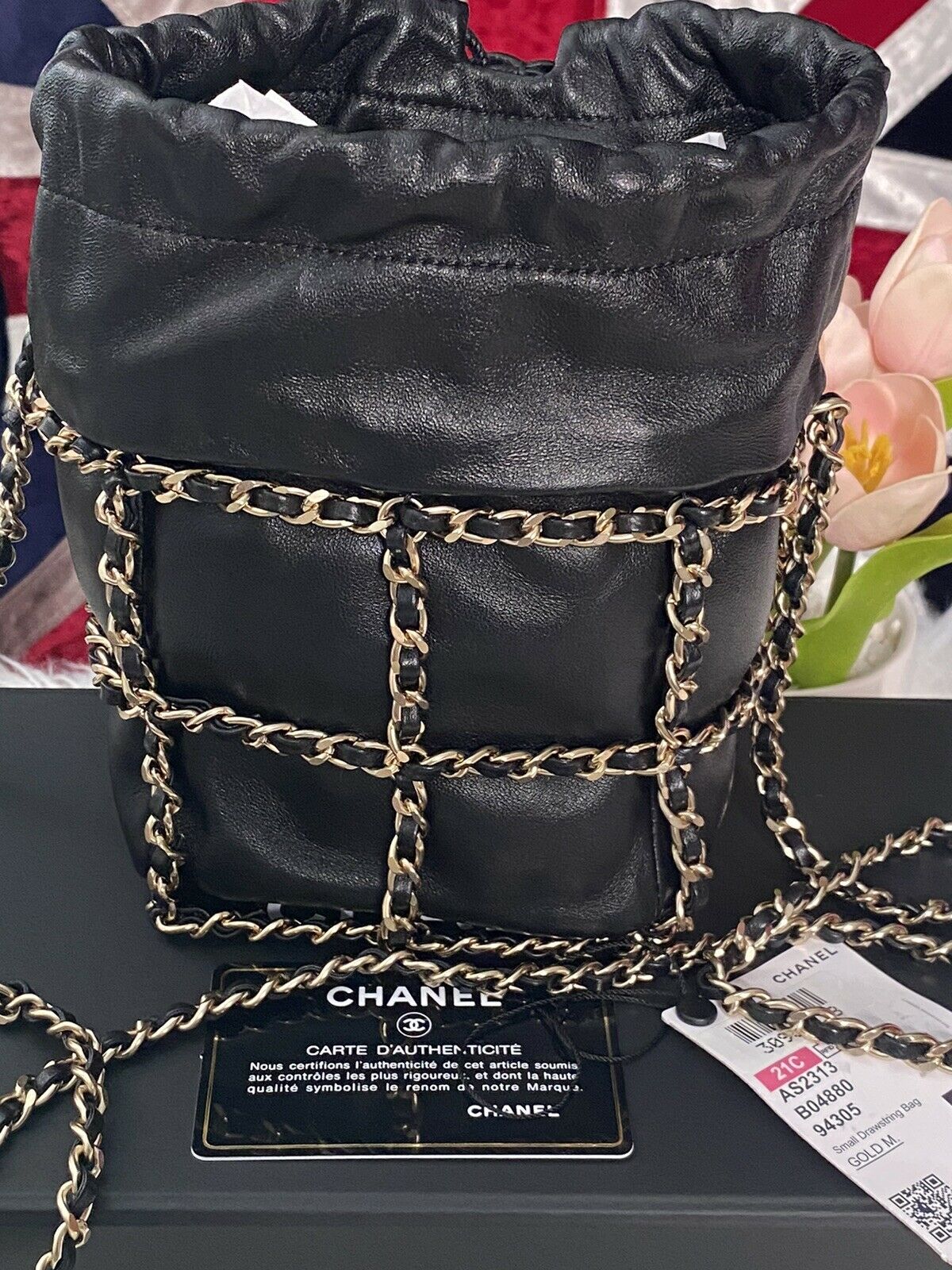 CHANEL Deerskin Chevron Small CC Chain Bucket Bag Beige 583758