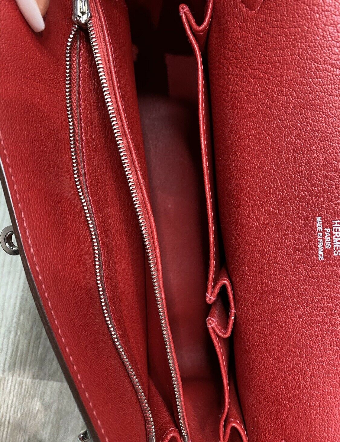 Authentic Hermès Rouge Casaque Clemence Leather Jypsiere 28 Palladium Plated Bag