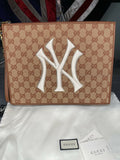 Verified Authentic Gucci NY Yankees GG Supreme Wristlet Clutch Portfolio Pouch